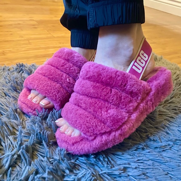 Fuchsia Ugg Slippers - Picture 4 of 4
